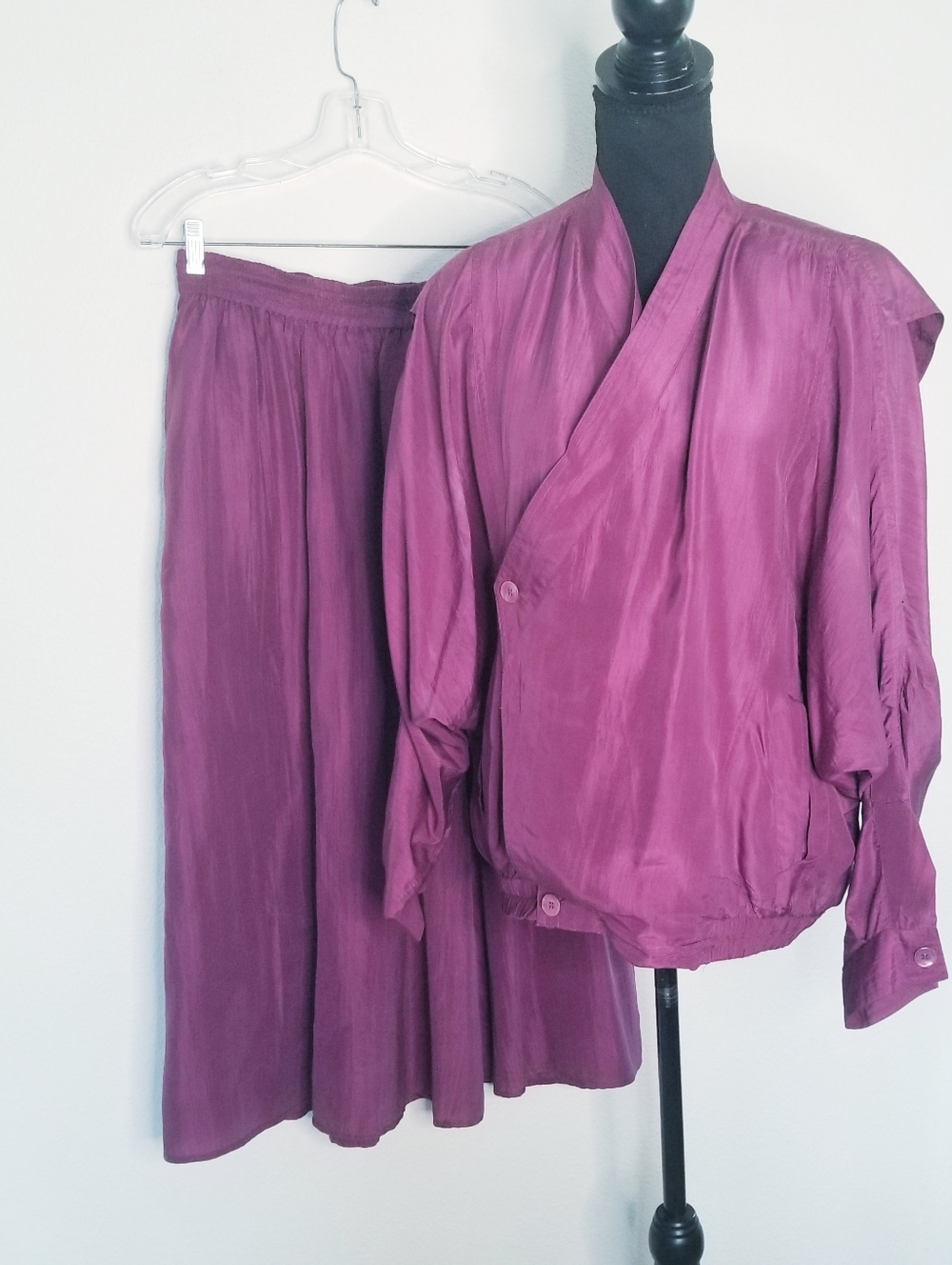 Vintage Restless Clothiers 100% Silk Skirt Jacket Set M Sk L Top Washable Purple